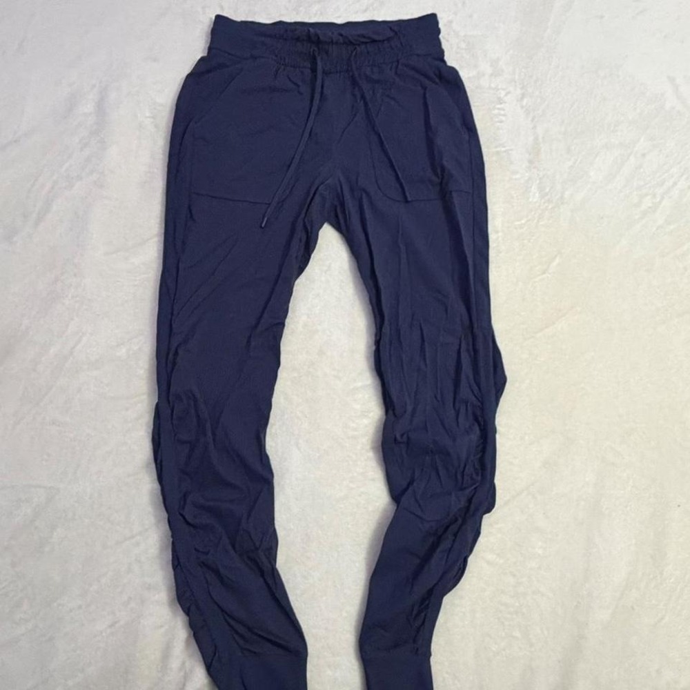 Lululemon joggers